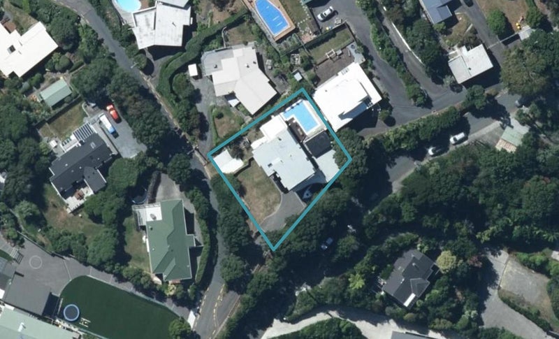 2 Trevor Terrace, Paremata, Porirua - Carousel 1