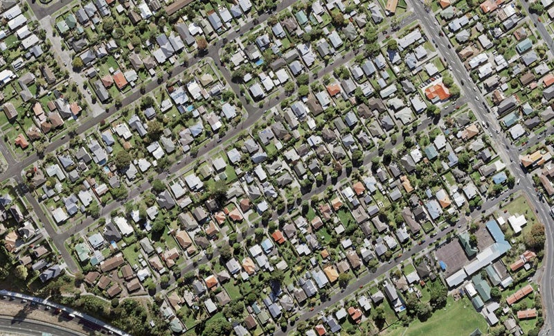 27 Alberta Street, Point Chevalier, Auckland - Carousel 1