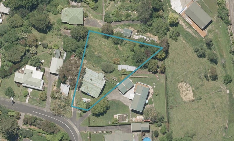 37 Webb Road, Durie Hill, Whanganui - Carousel 1