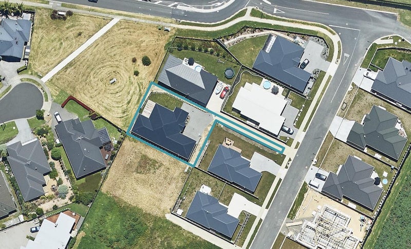 12 Sharman Place, Pyes Pa, Tauranga - Carousel 1
