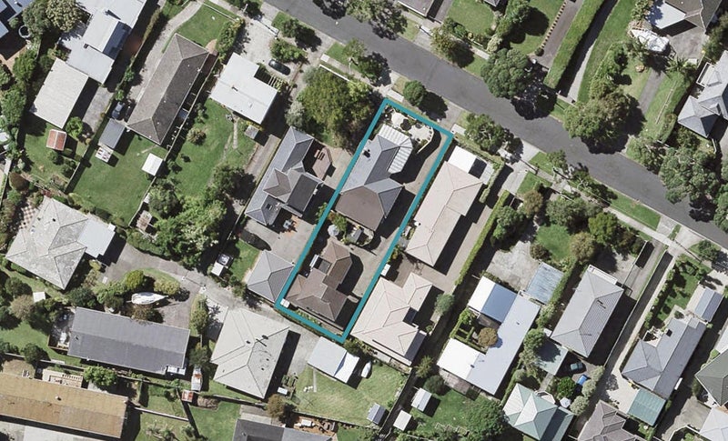 1/24 Riverlea Avenue, Pakuranga, Auckland - Carousel 1