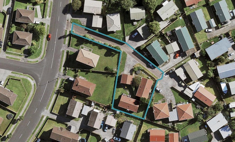 37 Maplesden Drive, Clendon Park, Auckland - Carousel 1