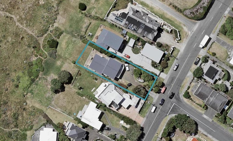 105 Manly Street, Paraparaumu Beach, Paraparaumu - Carousel 1