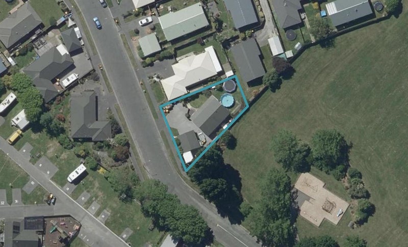 106 Bayswater Crescent, Bromley, Christchurch - Carousel 1