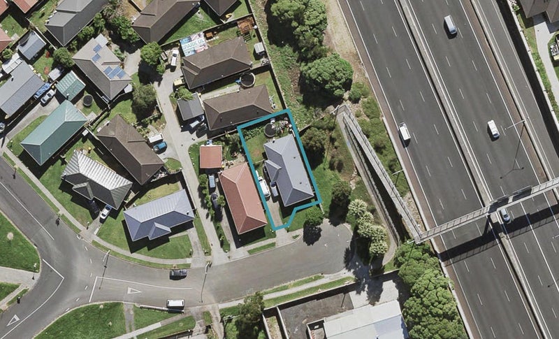 76 Hall Avenue, Mangere, Auckland - Carousel 1