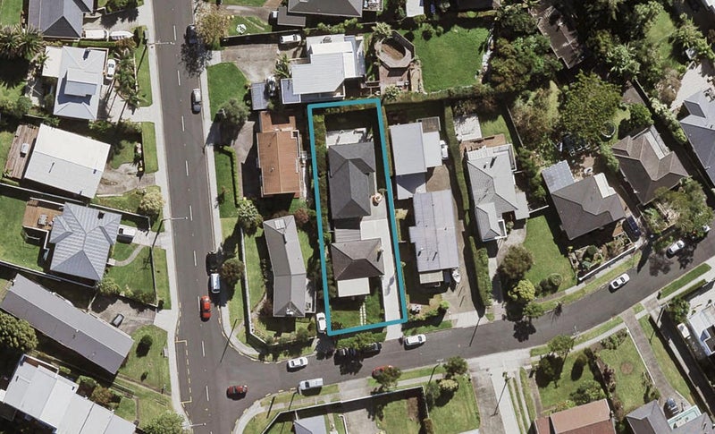 1/4 Heath Avenue, Northcote, Auckland - Carousel 1