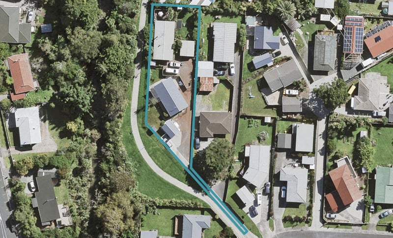 2/13B Inver Street, Glen Eden, Auckland - Carousel 1