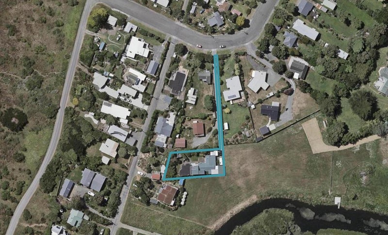 26B The Avenue, Otaki Beach, Otaki - Carousel 1