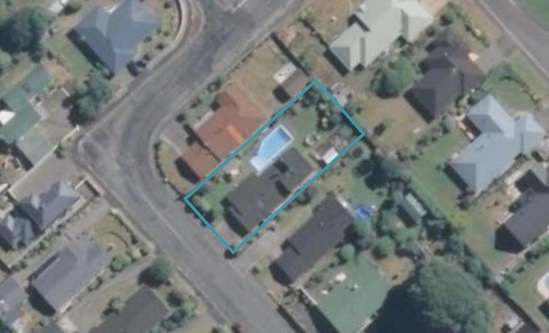 36 Queens Drive, Allenton, Ashburton - Carousel 1