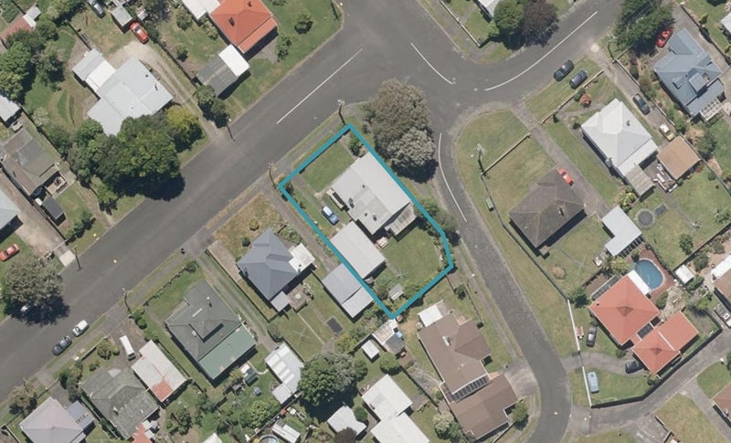 22 Collingwood Street, Whanganui East, Whanganui - Carousel 1