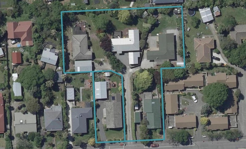 18 Martindales Road, Heathcote Valley, Christchurch - Carousel 1