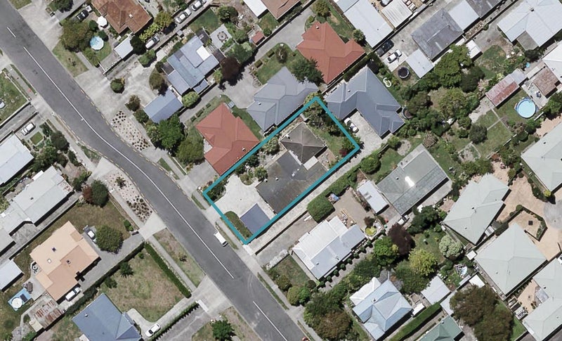 703 Whitehead Road, Saint Leonards, Hastings - Carousel 1