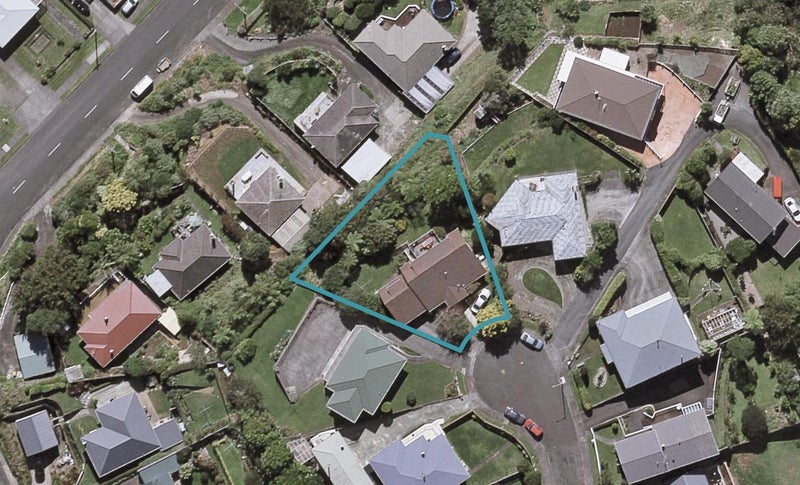 7 Hillcrest Street, Glen Avon, New Plymouth - Carousel 1