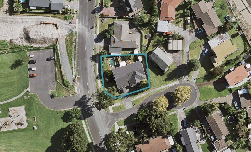 2 Destino Court, Conifer Grove, Takanini - Carousel 1