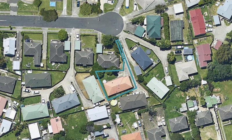 14B Surrey Grove, Parkvale, Tauranga - Carousel 1