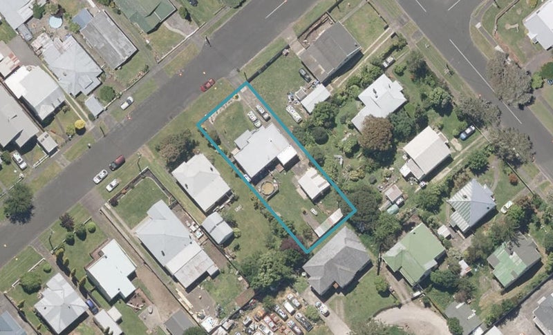 38 Collingwood Street, Whanganui East, Whanganui - Carousel 1