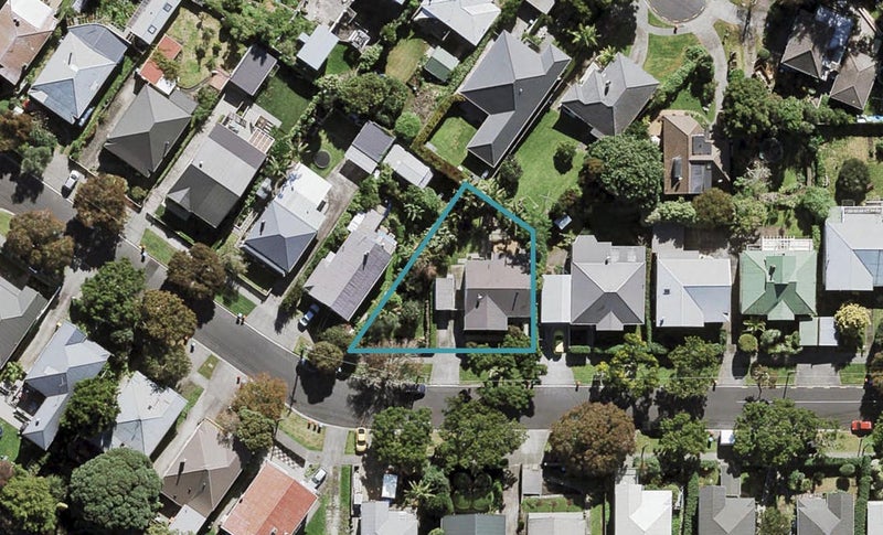 33 Malvern Road, Morningside, Auckland - Carousel 1