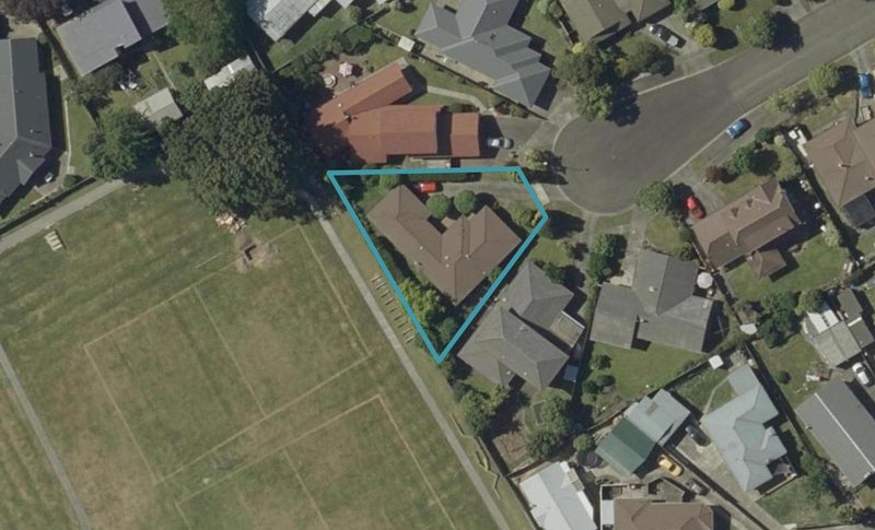 16 Adrien Way, Awapuni, Palmerston North - Carousel 1