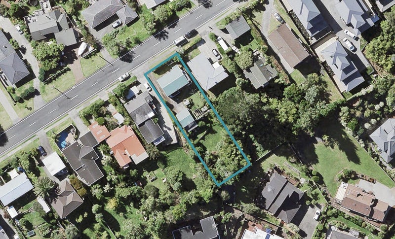 76 Arran Road, Browns Bay, Auckland - Carousel 1