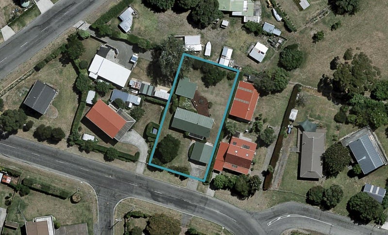 18 Harper Road, Waimarama, Havelock North - Carousel 1