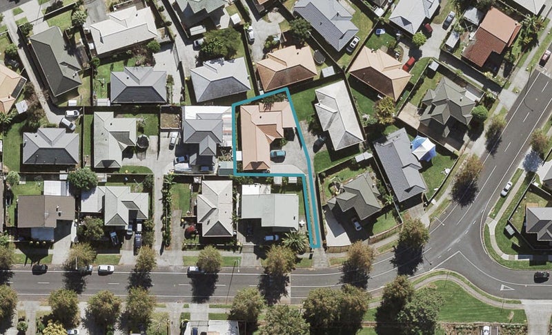 70 Gadsby Road, Favona, Auckland - Carousel 1