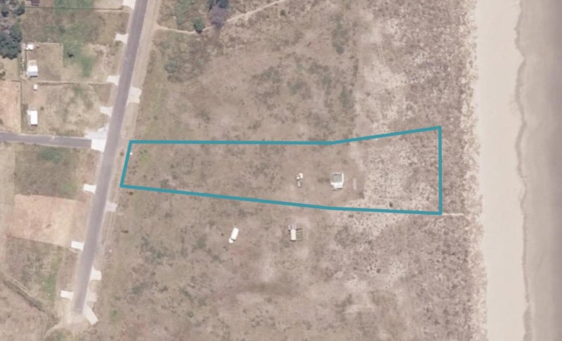 16 Pukenui Drive, Māhia - Carousel 1