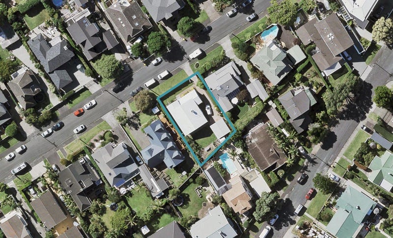 11 Cameron Street, Takapuna, Auckland - Carousel 1