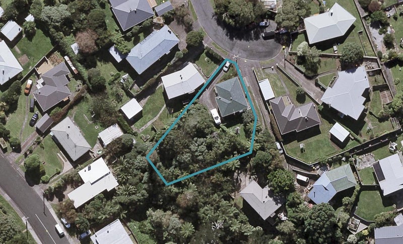 24 Stuart Place, Blagdon, New Plymouth - Carousel 1