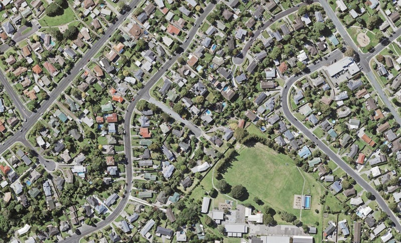 12 Freyberg Place, Howick, Auckland - Carousel 1