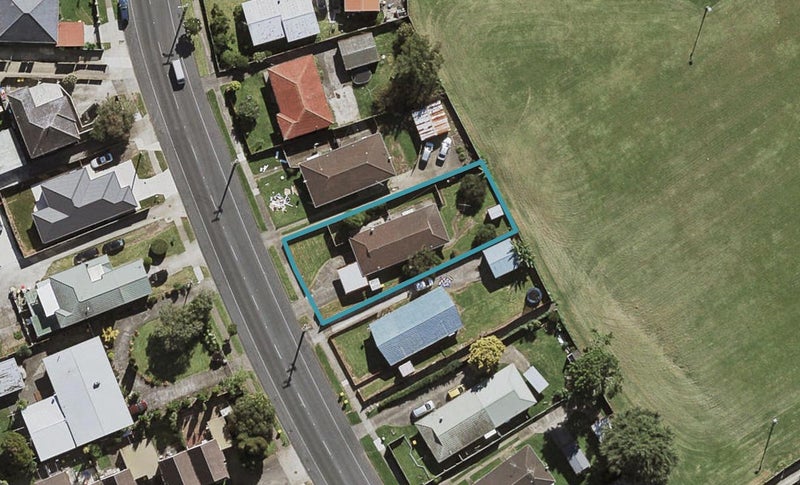 1/18 Gray Avenue, Māngere East, Auckland - Carousel 1