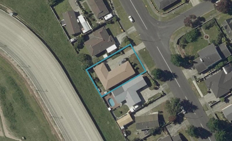 118 Amberley Avenue, Highbury, Palmerston North - Carousel 1
