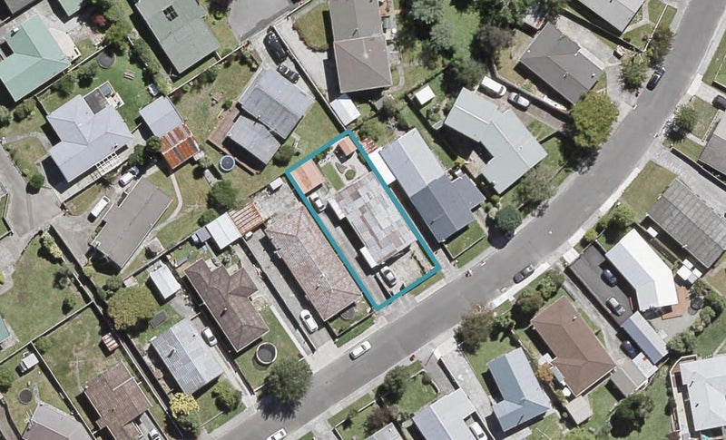 2/19 Oregon Drive, Maoribank, Upper Hutt - Carousel 1