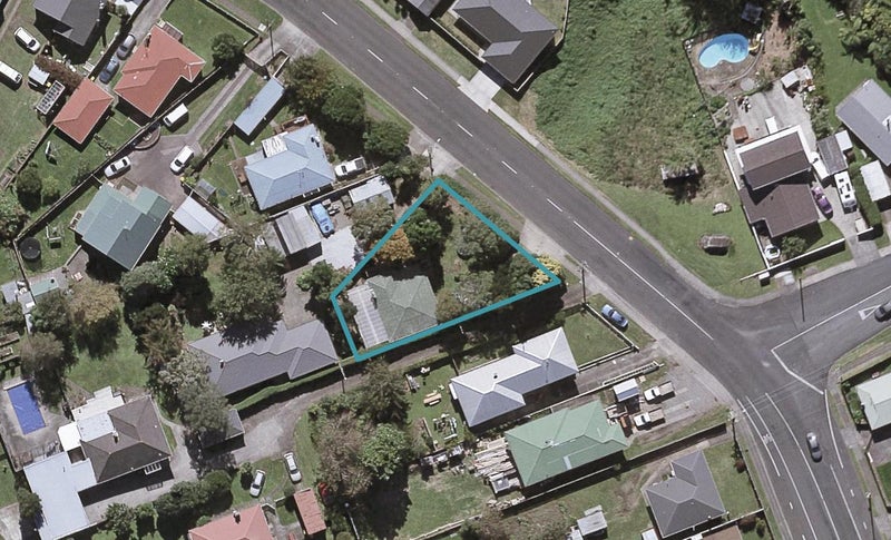 33 Omata Road, Marfell, New Plymouth - Carousel 1