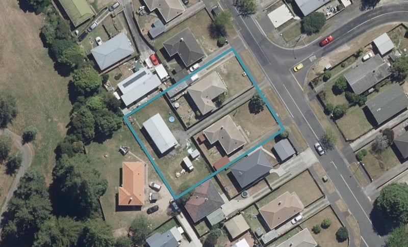 18 Norrie Street, Bader, Hamilton - Carousel 1