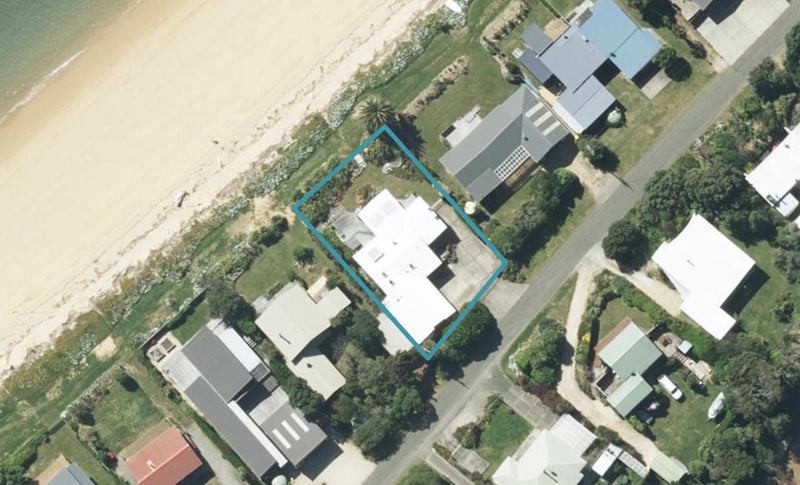 20 Peninsula Road, Tata Beach - Carousel 1