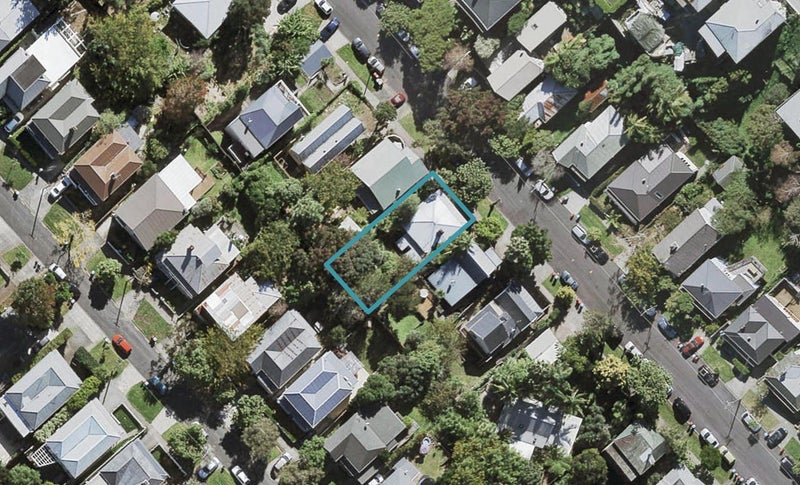 22 Alexander Street, Kingsland, Auckland - Carousel 1