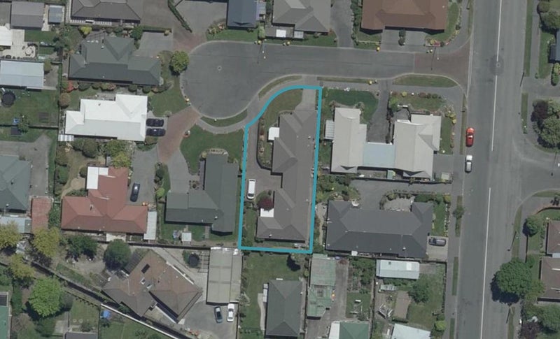 2/5 Hibiscus Place, Redwood, Christchurch - Carousel 1