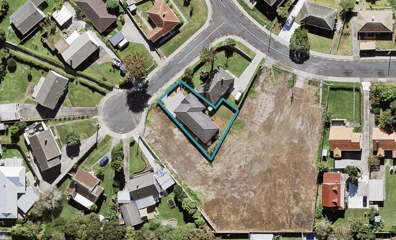 23A Hill Crescent, New Lynn, Auckland - Carousel 1