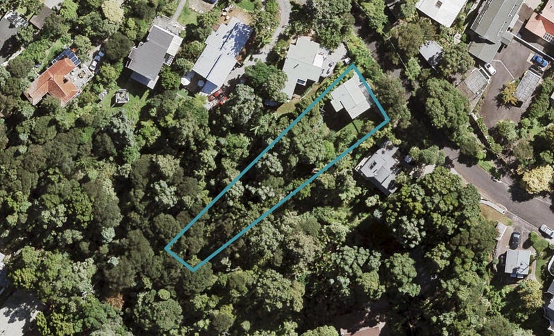 21 Opou Road, Titirangi, Auckland - Carousel 1