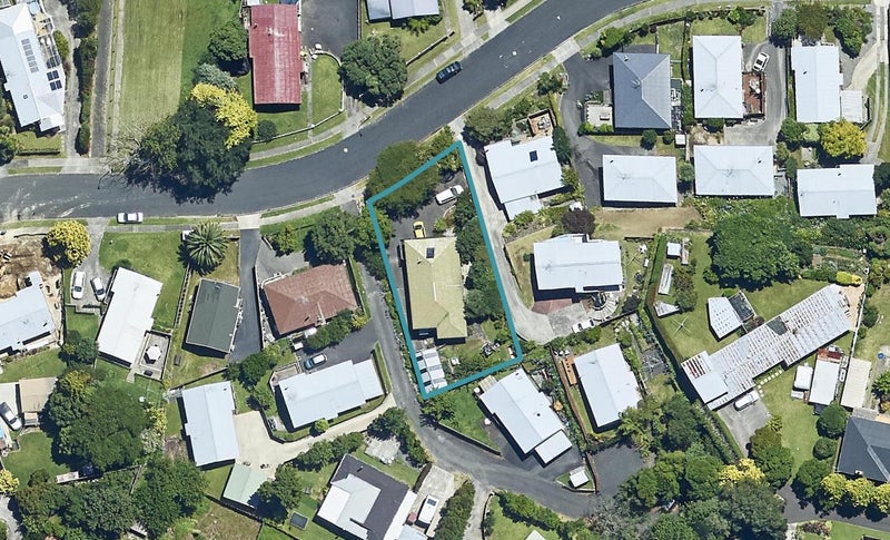 76 Jonathon Street, Brookfield, Tauranga - Carousel 1