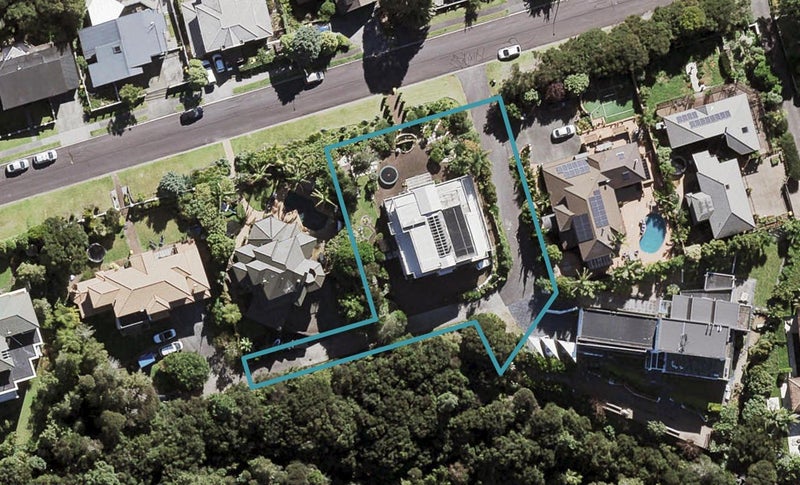 129 Onetaunga Road, Chatswood, Auckland - Carousel 1