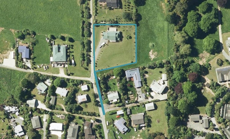 12 Lady Cobham Grove, Anakiwa, Linkwater - Carousel 1