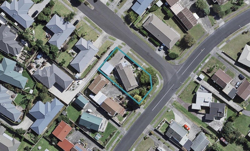 26 Edgewater Parade, Waiuku, Waiuku - Carousel 1