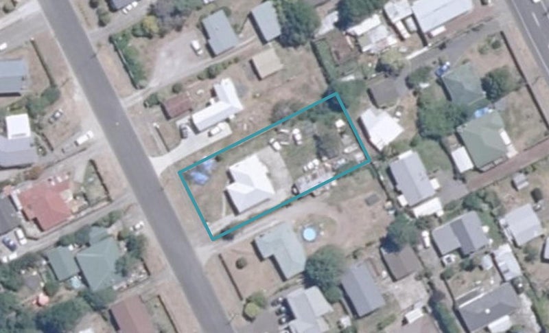 16 Hinemoa Avenue, Taupo - Carousel 1