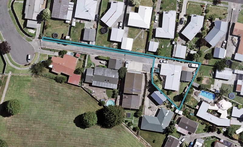 11 Gilmour Place, Taradale, Napier - Carousel 1