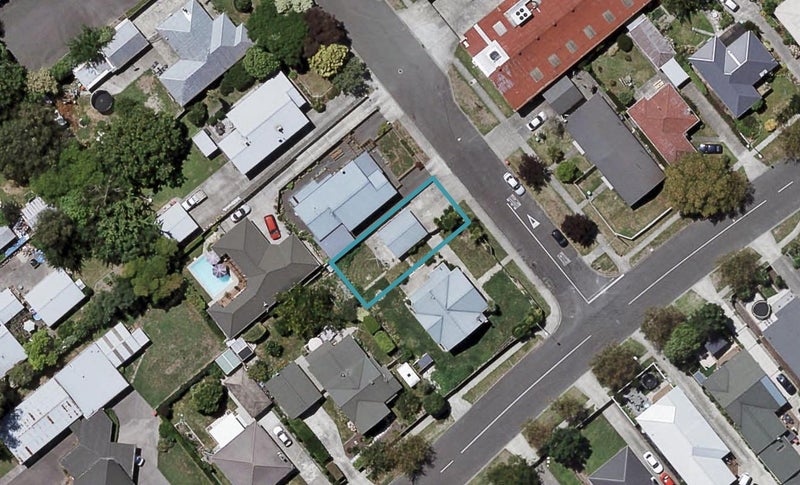 917 Avenue Road East, Parkvale, Hastings - Carousel 1