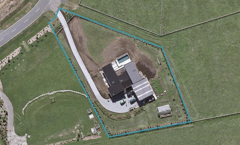 5 Ekuarangi Place, Kaitake, New Plymouth - Carousel 1