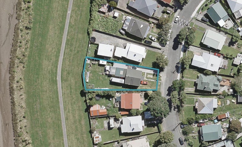 57 Randwick Crescent, Moera, Lower Hutt - Carousel 1