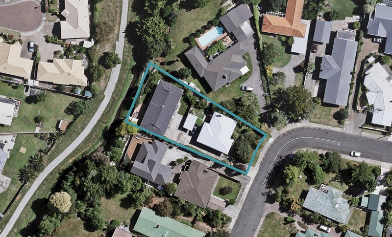11 Cambridge Terrace, Taradale, Napier - Carousel 1