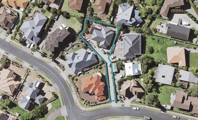 5A McCahill Views, Botany Downs, Auckland - Carousel 1